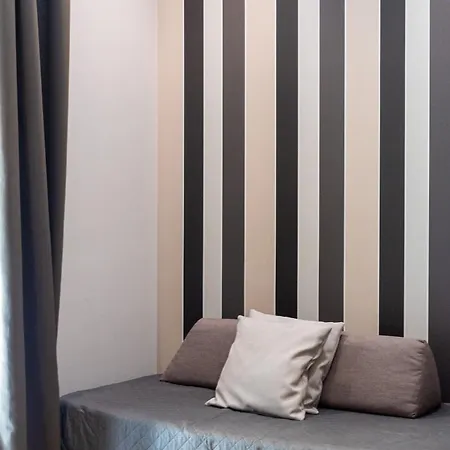 Neapolis Lifestyle Bed and Breakfast 4*