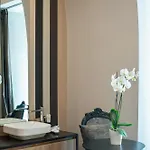B&B Neapolis Lifestyle 4*