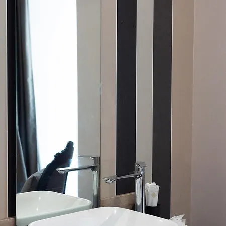 Neapolis Lifestyle Couette-café 4*