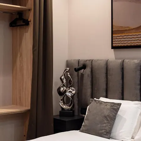 Neapolis Lifestyle Couette-café Naples